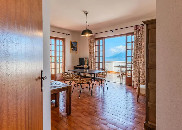 Papandrea By Interhome Assenza di Brenzone