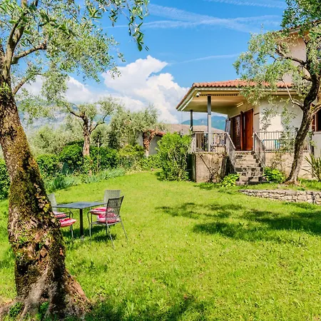 Papandrea By Interhome * Assenza di Brenzone